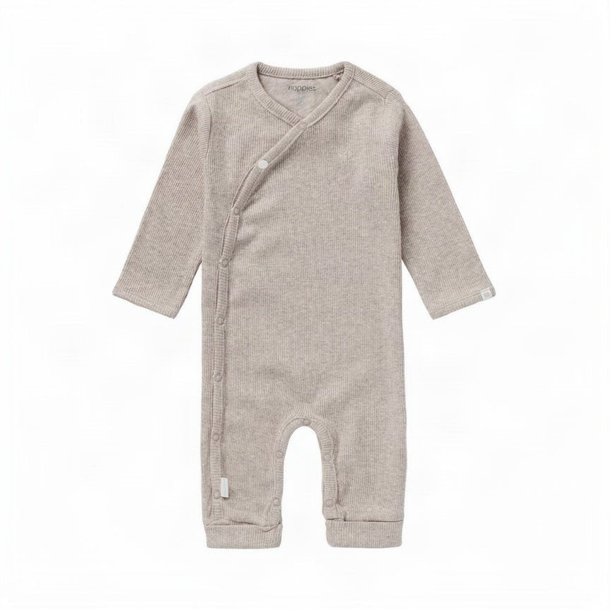 Noppies Strampler Nevis – Taupe Melange – Vorderansicht #Farbe_Taupe Melange