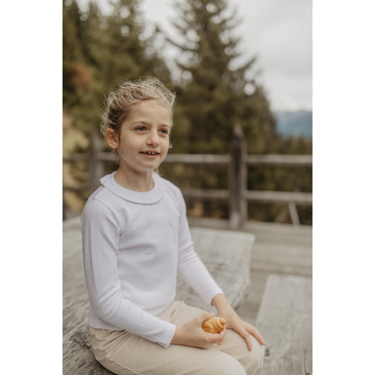 Pointelle-Longsleeve mit Rüschendetail – Ansicht 3