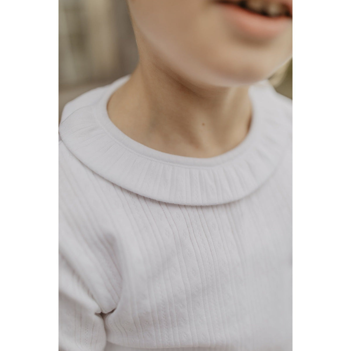 Pointelle-Longsleeve mit Rüschendetail – Ansicht 2