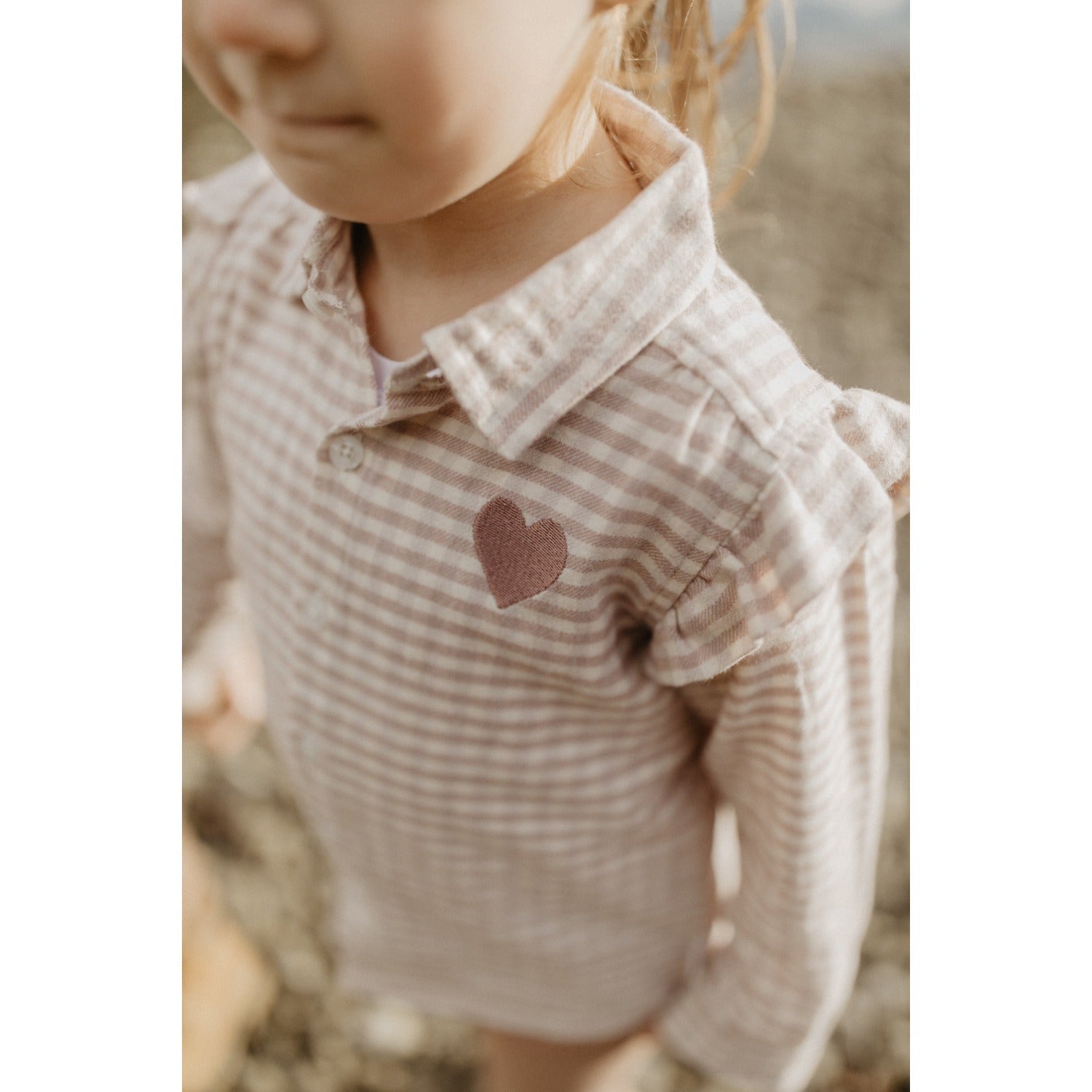 Popeline-Bluse mit Rüschendetails „Hearts“ – Ansicht 2